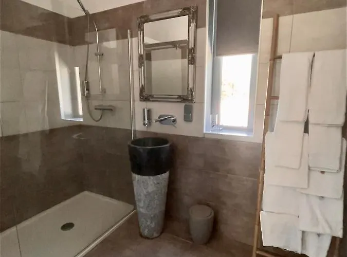 Ascosa Aventure Hotel